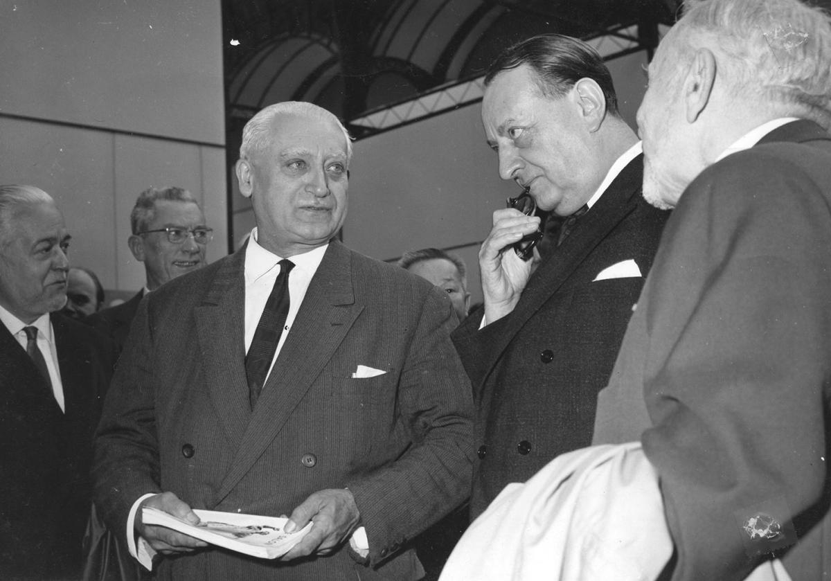 Alexandre Callède et André Malraux à l'inauguration du Salon des Artistes Français, Paris 1965 (c) Documentation. Musée des Beaux-Arts de Bordeaux